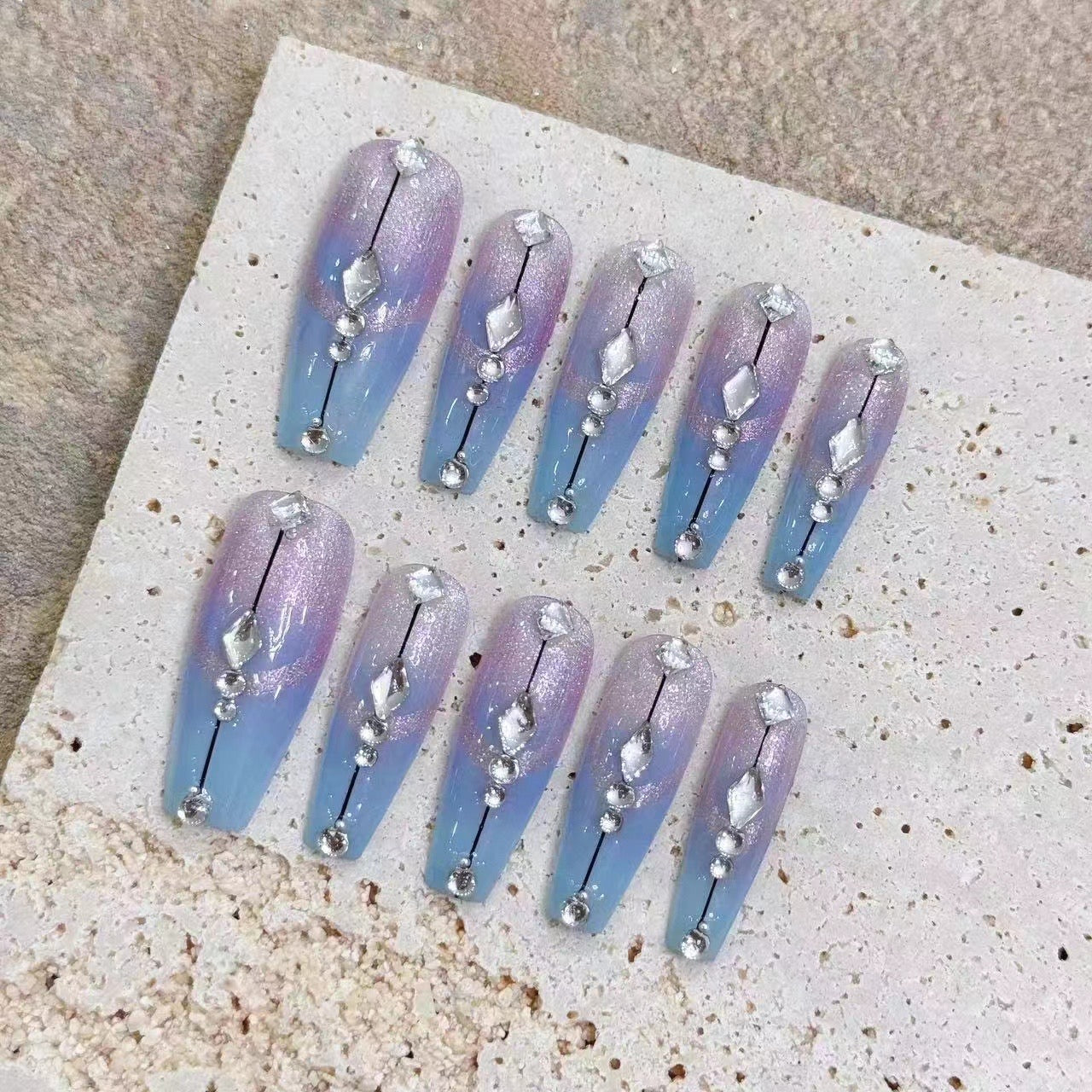 Cat-eye gradient nail care wearable nail pads