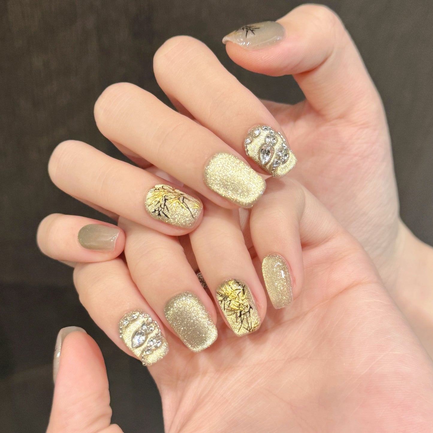 Golden legendary nail art wearable nail pieces