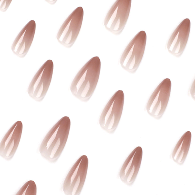 The wearable nail is a pure handcrafted manicure that makes the skin look fair and high-end. It features detachable false nail patches and finished nail pieces