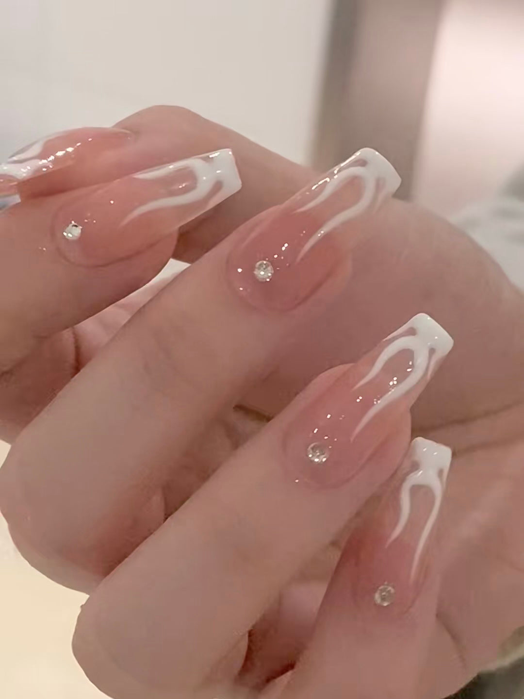 Hand-made custom-made nail plates, disassembled long-lasting pink gradient wearable nail