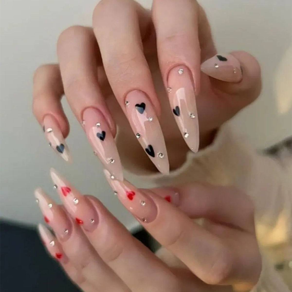 European and American fake nails, special nail pieces for wearing nails, French nail art tips, nail patches and finished nail pieces